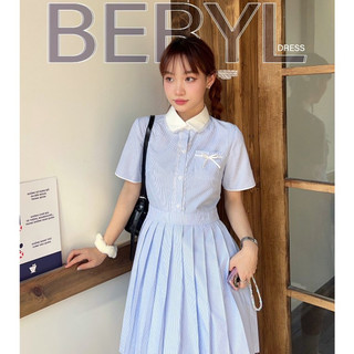 GEERME | DESIGN Váy nữ Beryl Dress kẻ xếp ly phối cổ sen, Đầm thiết kế đáp eo thanh lịch thời trang công sở VVND062408