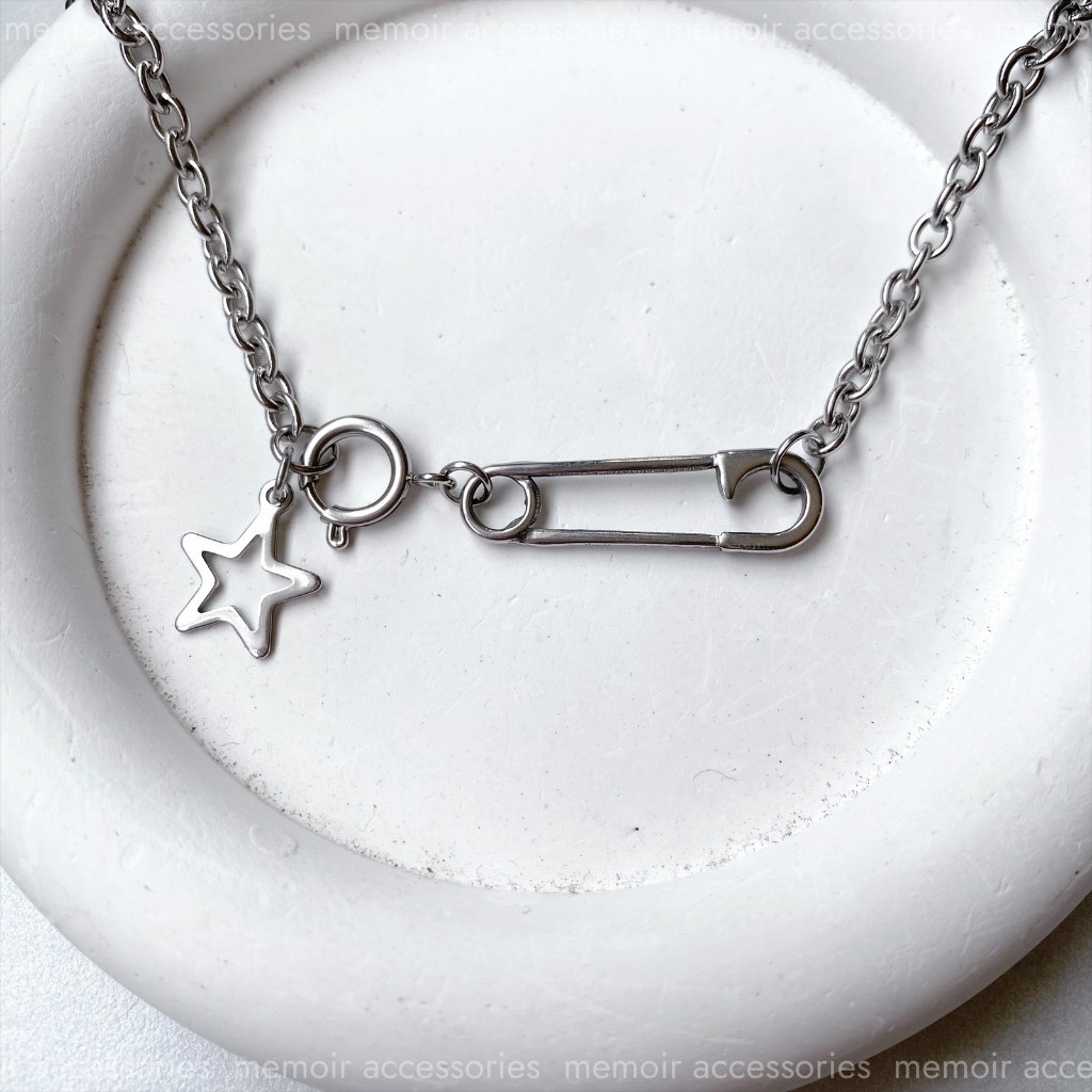 Safety Pin / Vòng cổ an toàn chất liệu thép chống gỉ