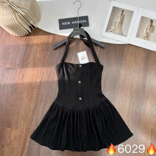 Jum cổ yếm khuy chữ x