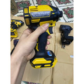 Máy bắt vít dùng pin Makita TD002G hàng xách tay nhật mới 100%