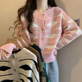 Áo khoác cardigan nữ, cổ tròn phối cúc xám, hoạ tiết kẻ sóng siêu xinh, chất len siêu mềm mịn