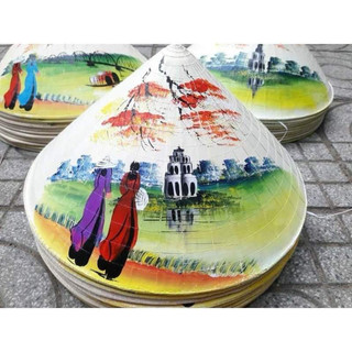 Nón lá vẽ phong cảnh