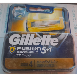 DAO CẠO RÂU GILLETTE FUSION PROSHIELD 5 LƯỠI