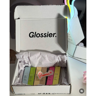[BILL US] Son dưỡng môi Glossier Balm Dotcom 15ml