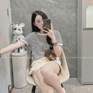 Áo len montogi kẻ tua rua