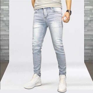 Quần Jean Xanh Nhạt Cổ Điển, Rách Gối, Trẻ Trung