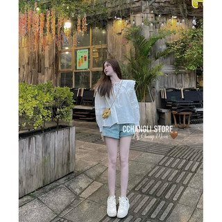 Set áo sơ mi cổ nhọn kèm short jeans