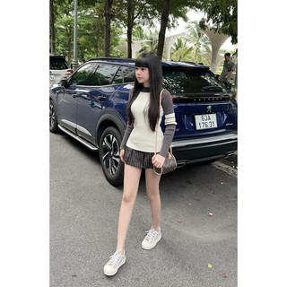 𝐂𝐇𝐄𝐑𝐑𝐘: Áo Len Thom Mix Trắng Xám