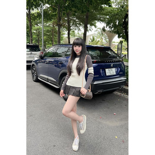 𝐂𝐇𝐄𝐑𝐑𝐘: Áo Len Thom Mix Trắng Xám