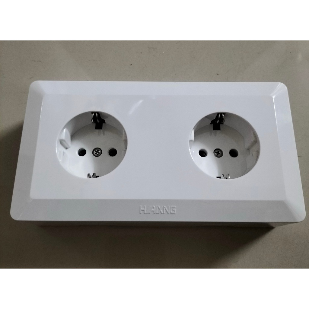 Ổ cắm đôi hàng hải CZ216PS 2P+E 250V 16A IP20 - EUROPEAN SURFACE SOCKET 2 GANG 16A 2P+E WHITE IMPA 7