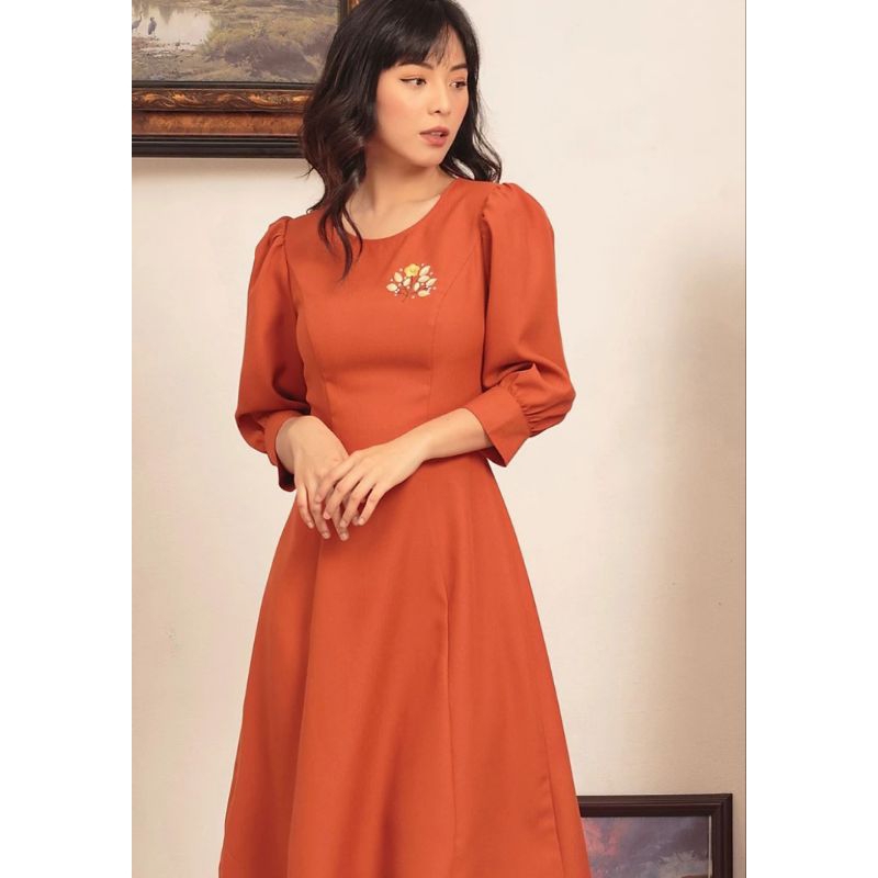 Đầm công sở Gumac