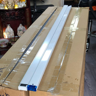 <Giao tỉnh> Máng LED T8 1M2 đơn, đôi màu trắng ( không bao gồm đèn )