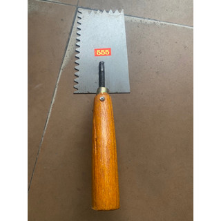 Dụng cụ xây dựng tạo rãnh ốp lát gạch bay vuông răng cưa ( bay răng cưa )giá 1c