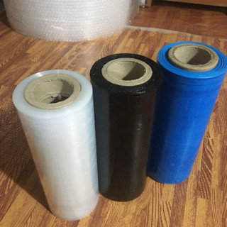 màng bọc PE cuộn 1,2kg lõi 300g màng nguyên sinh