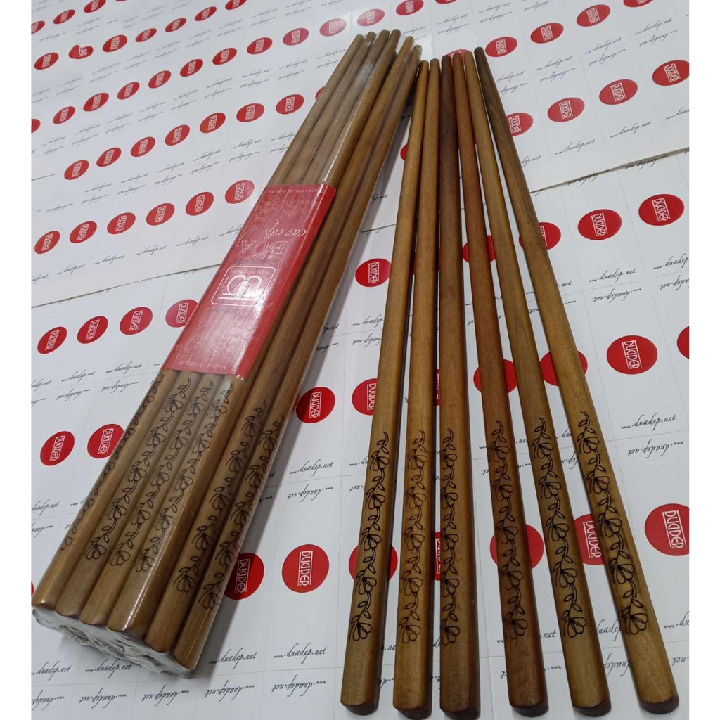 Bộ 10 đôi đũa ăn cao cấp đũa đẹp đũa sạch.