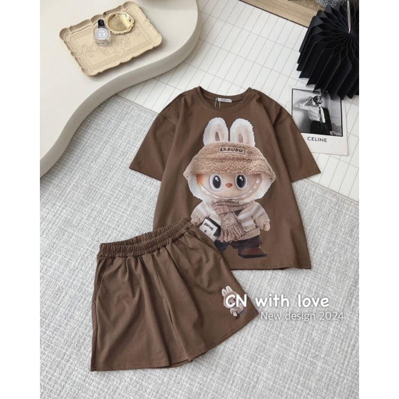 Bộ quần đùi áo thun chất su  unisex nữ tay lỡ form rộng  in LABUBU  CAMA STORE  M2547 | BigBuy360 - bigbuy360.vn