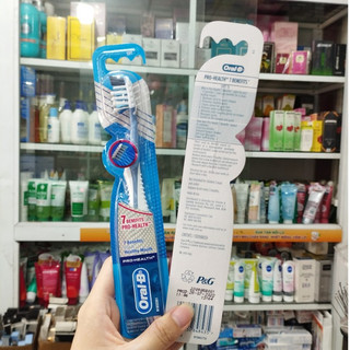 Bàn Chải Đánh Răng Oral -B