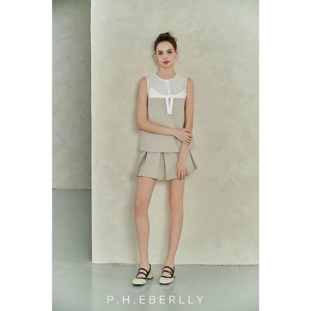 Set Lola by P.H.Eberlly