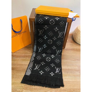 Khăn Choàng Cổ Len LV Lông Mịn Siêu Ấm Áp Họa Tiết Sang Trọng Đẳng Cấp