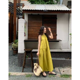 9011 váy cổ yếm xoè dài 2 lớp