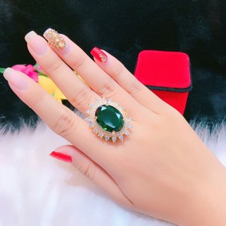 Nhẫn nữ mặt đá to