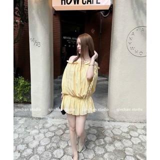 SET ÁO BABY DOLL VÀNG SỌC XƯỢC NHĂN RÚT DÂY VAI RÚT DÂY EO CỔ BÈO + CHÂN VÁY VÀNG XƯỢC LƯNG THUN LÓT QUẦN (TH)