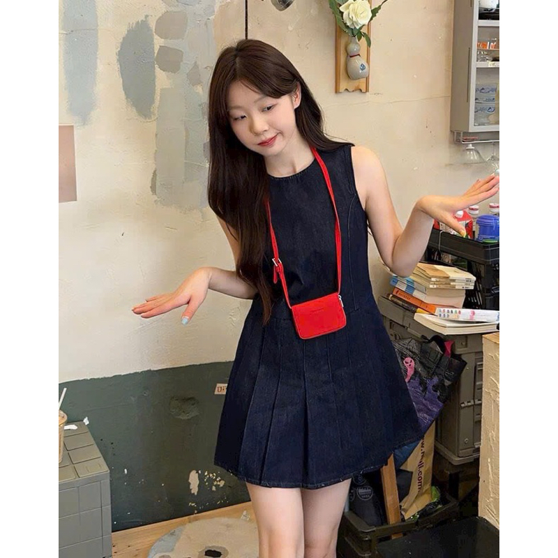 ( Hàng có sẵn ) Đầm jean cổ tròn phối xếp ly xoè