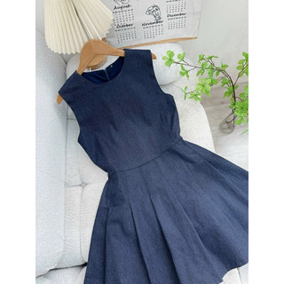 ( Hàng có sẵn ) Đầm jean cổ tròn phối xếp ly xoè