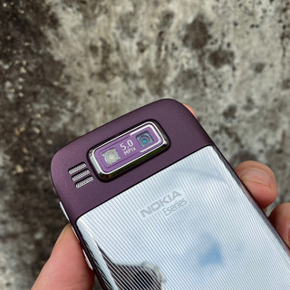 Điện Thoại Nokia E72 Màu Tím
