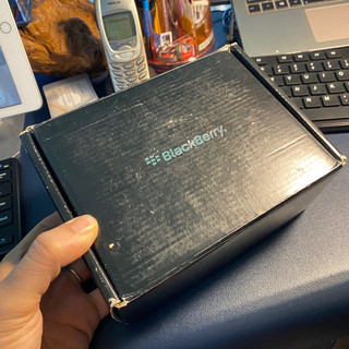 Điện Thoại Blackberry 8520 TZ Thị Trường Đức Fullbox