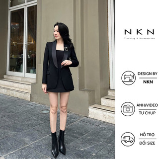 Áo vest nữ, blazer nữ NKN Lamya màu đen, thiết kế cổ Tuxedo sang trọng, chất liệu cao cấp.