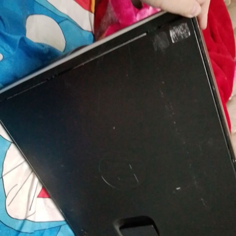 1 xác máy tính HP 6300