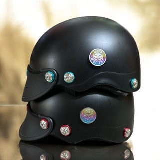 Nón Bảo Hiểm Nửa Đầu - Mũ Bảo Hiểm Trơn - Màu Sơn Nhám - Gắn 7 Ốc Salaya + LoGo Mèo Siêu Ngầu