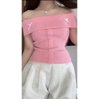 Áo kiểu trễ vai đính 2 nơ