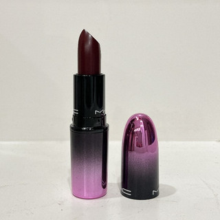 Son thỏi bán lì M Love Me Lipstick