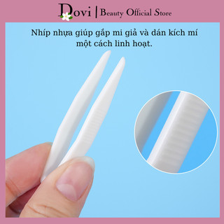 Nhíp nhựa giúp gắp mi giả và dán kích mí một cách linh hoạt.