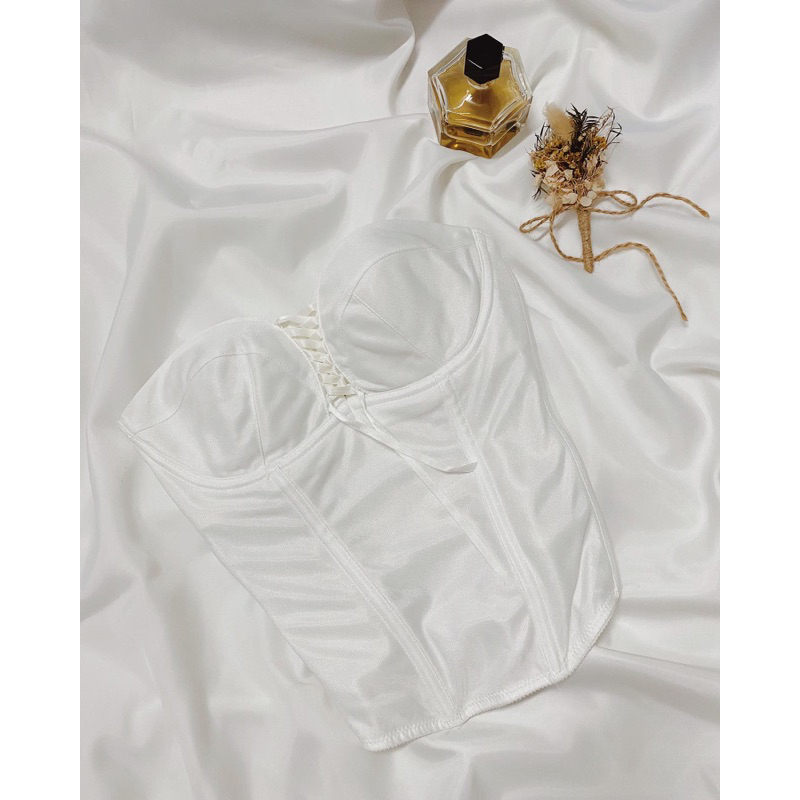 Áo corset trắng đan dây 2hand(D75)
