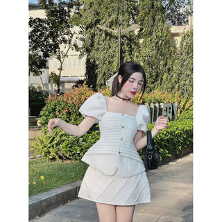 ĐẦM GẤM NƠ NGỰC TRẮNG