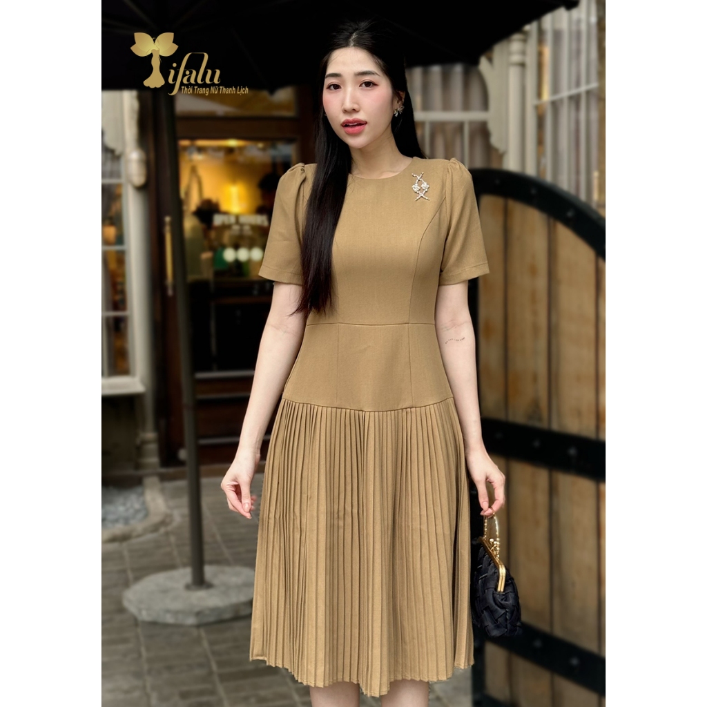 Váy nữ trung niên Đầm dự tiệc cho mẹ U40 U50 U60 TIFALU chất cotton lụa màu be đậm - ZOL725BE