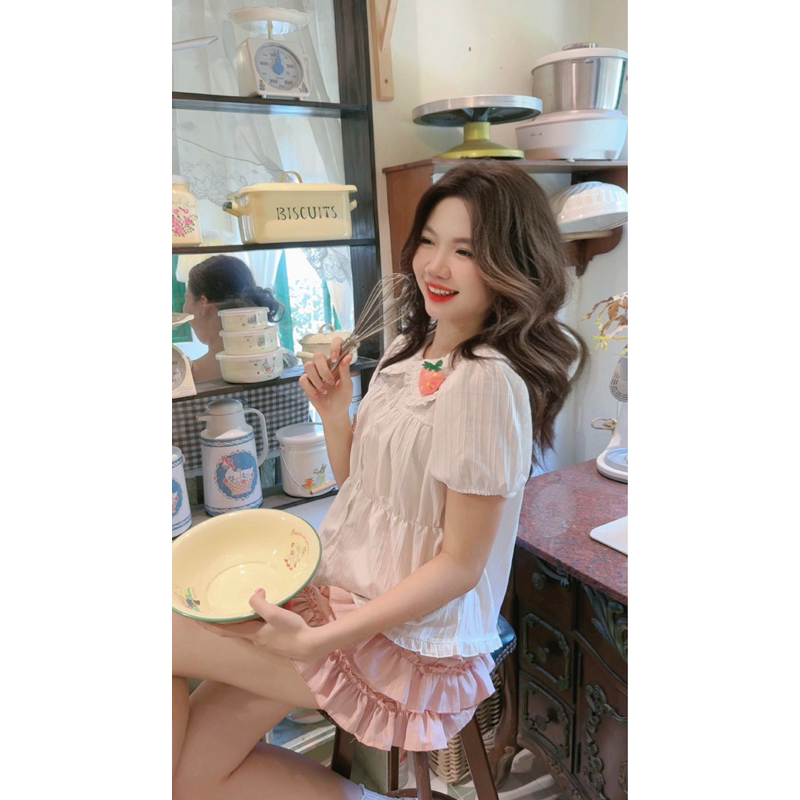 [ TẶNG GHIM ICON random] Set Áo 7 màu và Cv Chicc xếp tầng | BigBuy360 - bigbuy360.vn