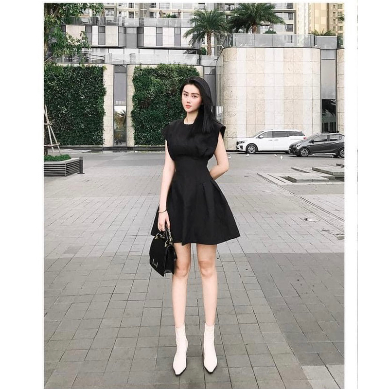 Váy thiết kế