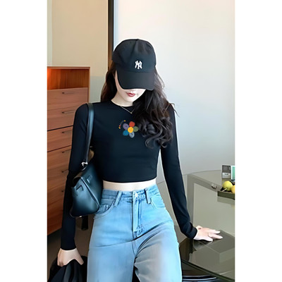 Áo thun nữ tay dài NA04 dáng croptop màu đen, trắng in hình Loza G0198