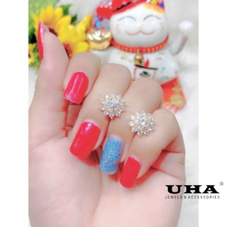 B1283TCK-96 Bông tai nữ đính đá trắng UHA , chuôi cài chắc chắn thu hút, sang trọng