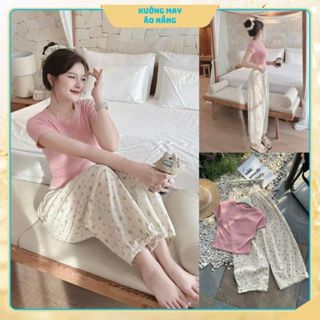 Set bộ nữ áo thun croptop cổ tròn kết hợp quần hoa nhí ống xuông phối gấu ren