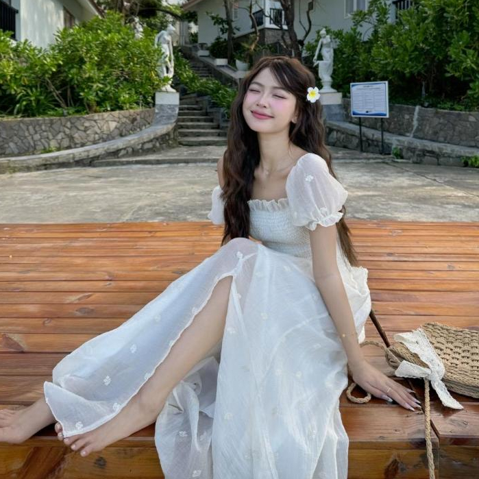 Đầm Maxi Xoè Trễ Vai Thiết Kế Xẻ Tà, Đầm Cổ Vuông Tay Phồng Phù Hợp Cho Nàng Đi Biển, Đi Du Lịch Vải Mềm Đẹp, Thoải Mái | BigBuy360 - bigbuy360.vn