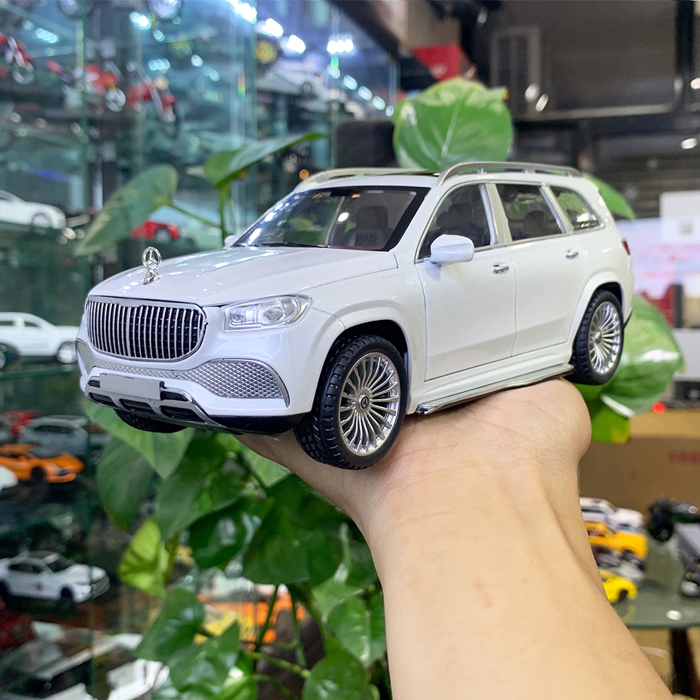 Mô hình xe Mercedes-Benz Maybach GLS600 có đèn và âm thanh tỉ lệ 1:24 CHIMEI