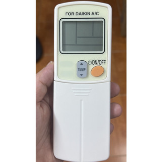 (CHÍNH HÃNG GIÁ SỈ 39,9K) Remote máy lạnh DAIKIN thường ăn được cả máy 1 chiều và 2 chiều -Bh 3 tháng lỗi đổi mới