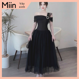 Váy công chúa tay đính ngọc