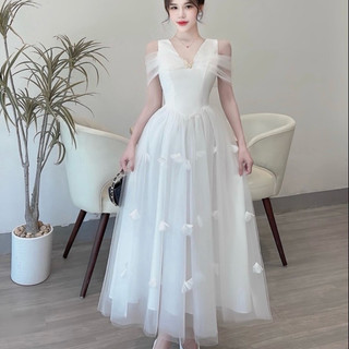 Váy trễ vai ren nơ