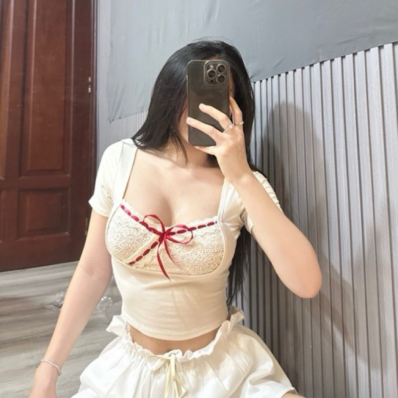 ÁO THUN CỔ VUÔNG VIỀN DÂY REN SIÊU GỢI CẢM K31 | BigBuy360 - bigbuy360.vn